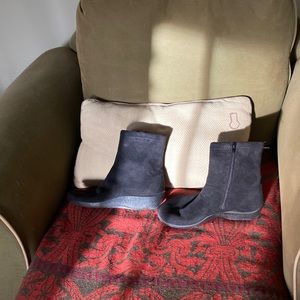 Made in Portugal Apcopedico light weight suade